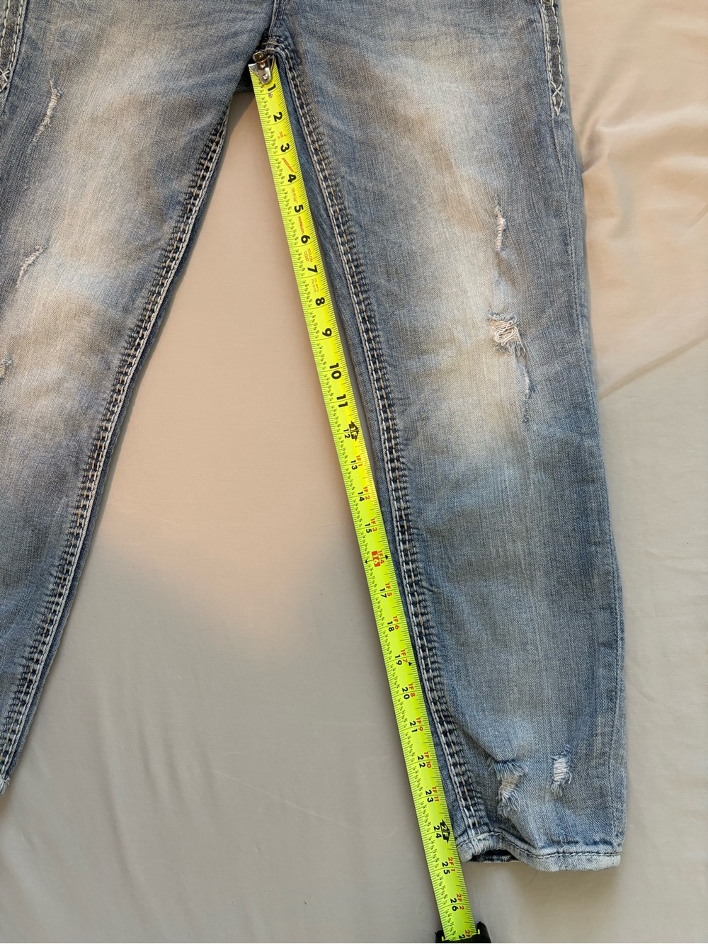 Rock Revival Audrey Jeans Women’s 28 Distressed Embellished Straight Leg - Picture 11 of 11